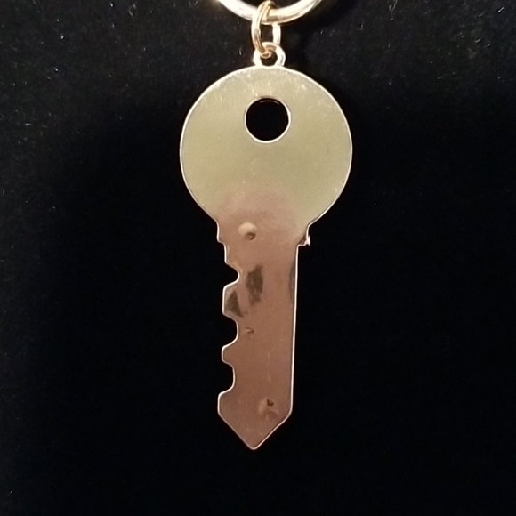 Urban Rhinestone Key Metal Link Toggle Nec… - Picture 5 of 7